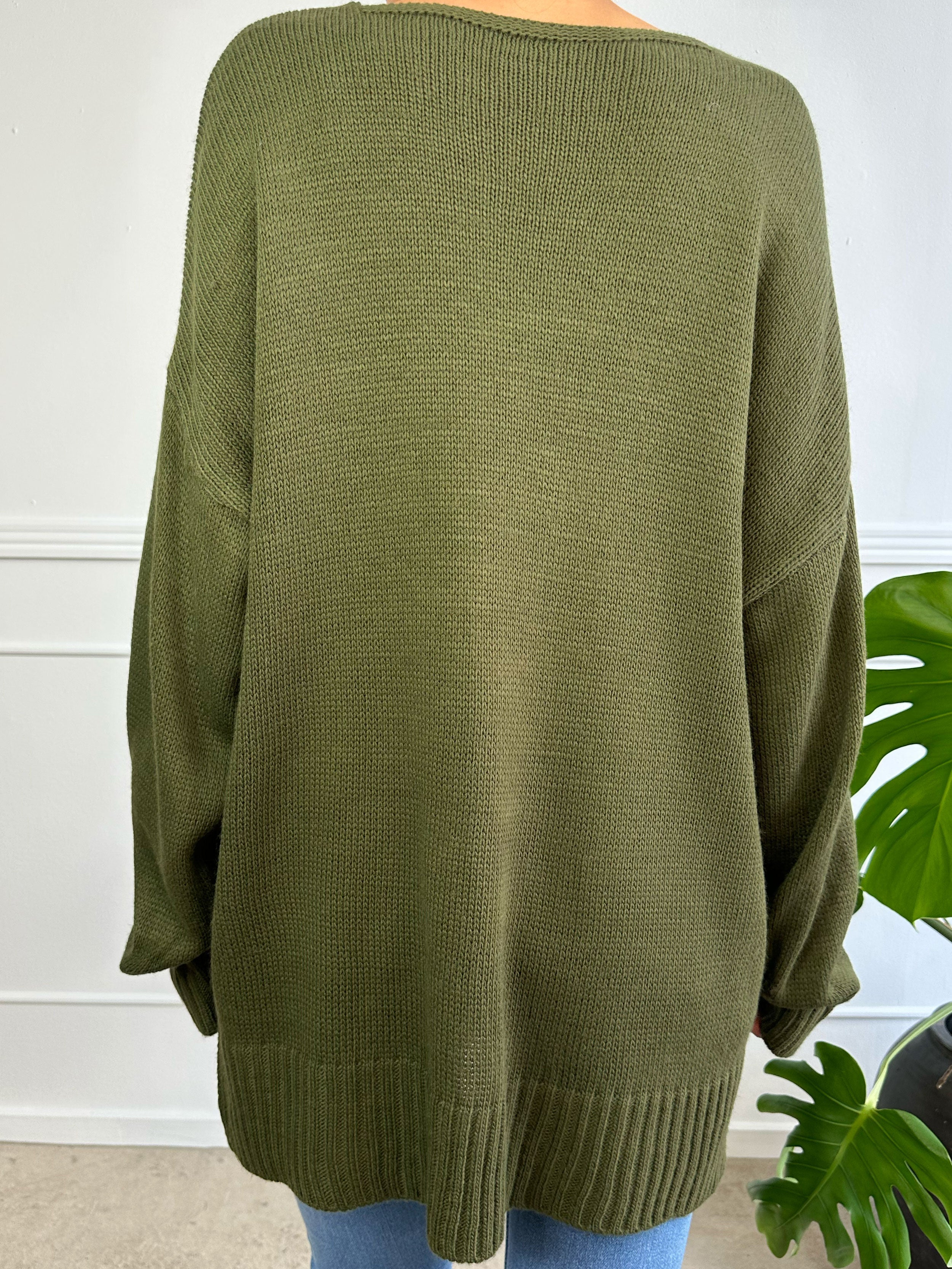 Shaima - Simpel oversized tröja med fickor